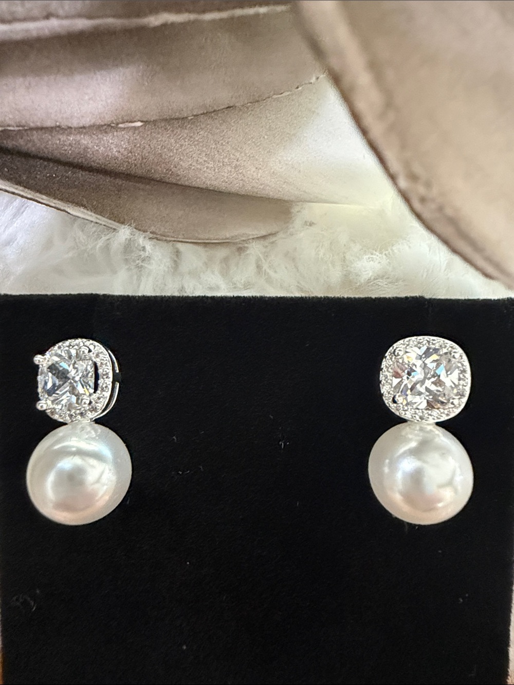 Classic Pearl Drop Earrings with Crystal Halo - White - Fashion Women’s Jewelry